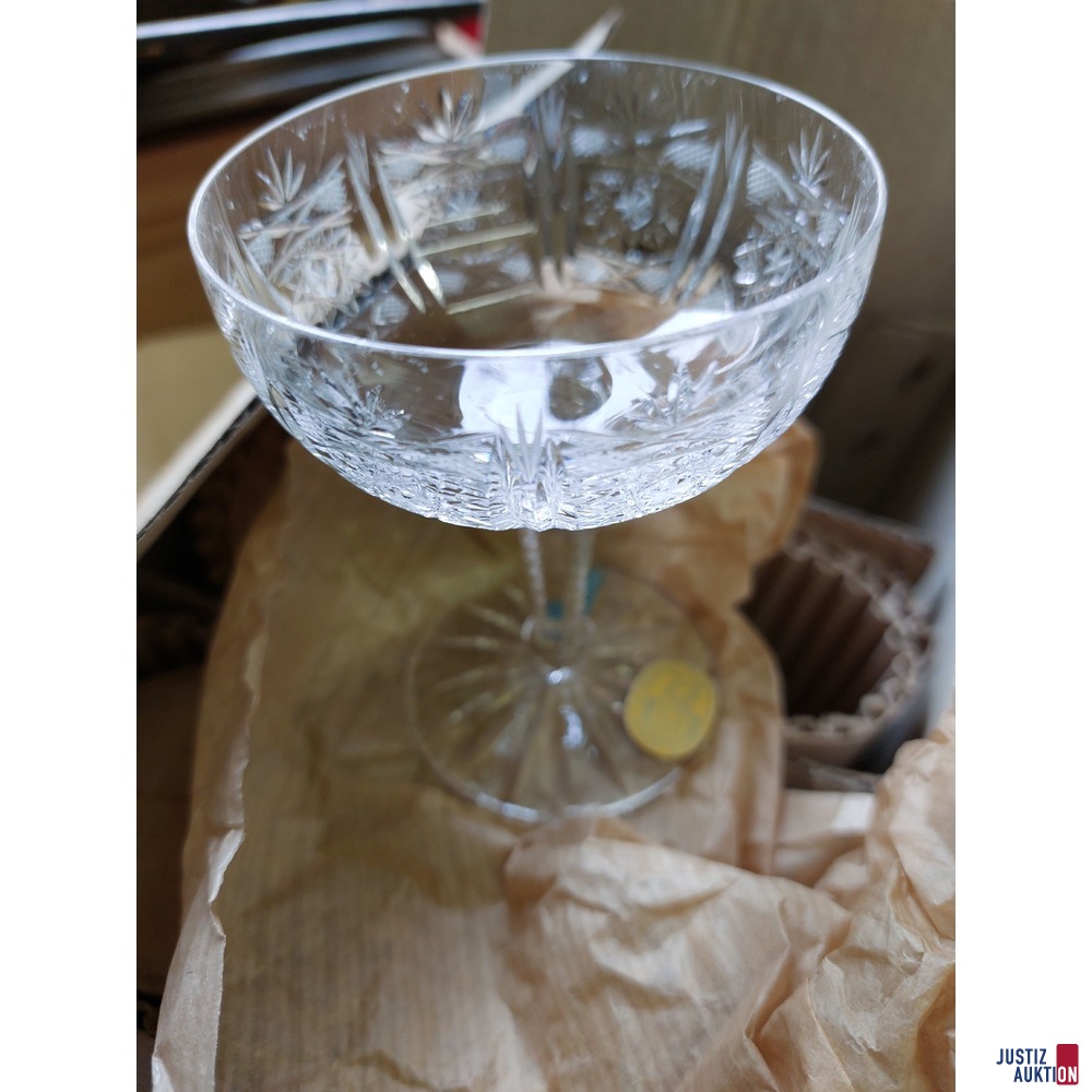 Konvolut an Bleikristallgläser u.a.