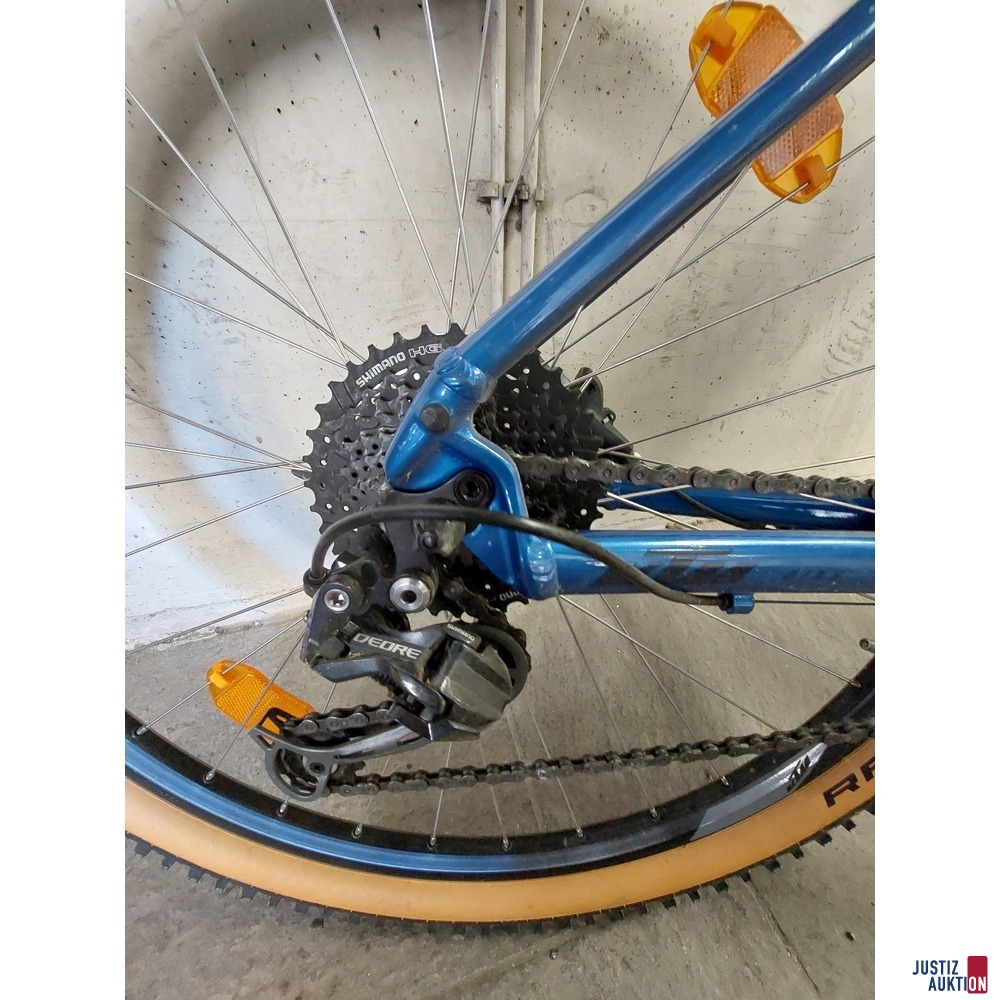 Mountainbike der Marke KTM gebraucht/Gebrauchsspuren vorhanden