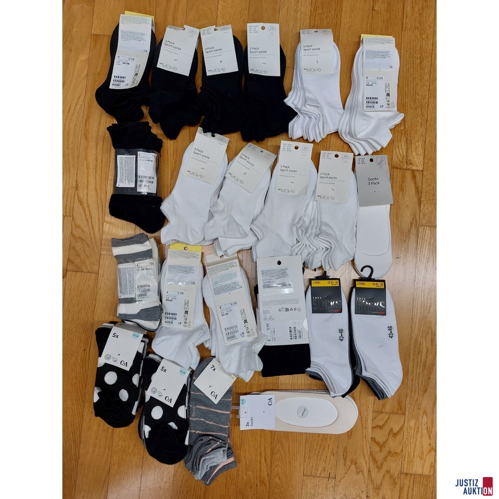 Div. Socken u.a.