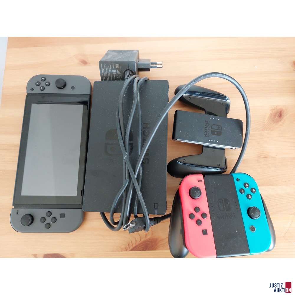 Playstation Switch Modell: HAC- 001 gebraucht/Gebrauchsspuren vorhanden