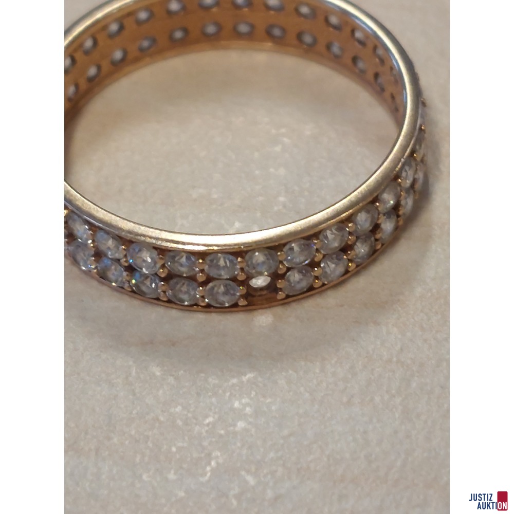 Damenring Rosegold mit Schmucksteinen besetzt