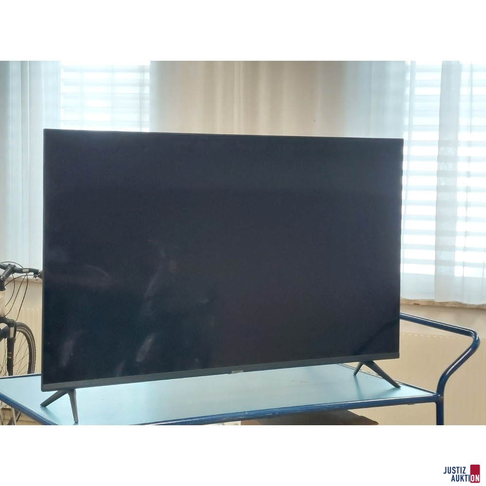 Flat TV der Marke Samsung gebraucht/Gebrauchsspuren vorhanden