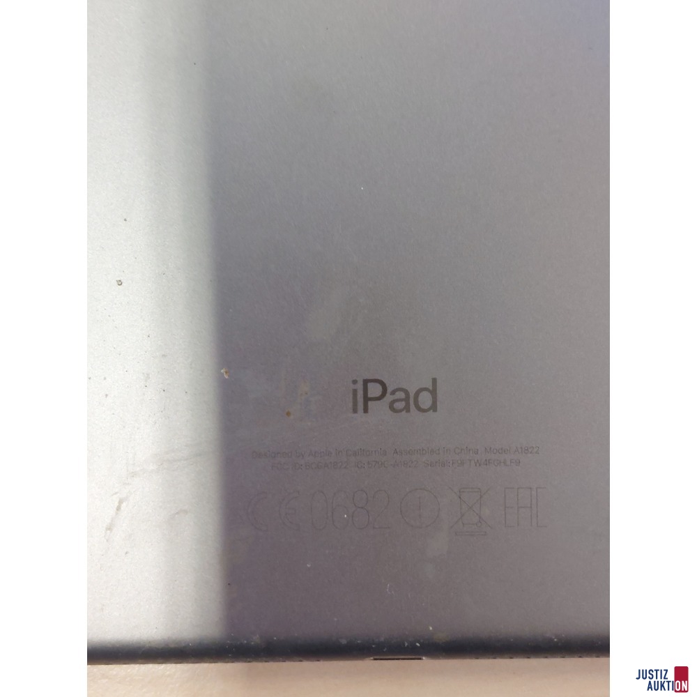 iPad der Marke Apple 5 Generation A-1822