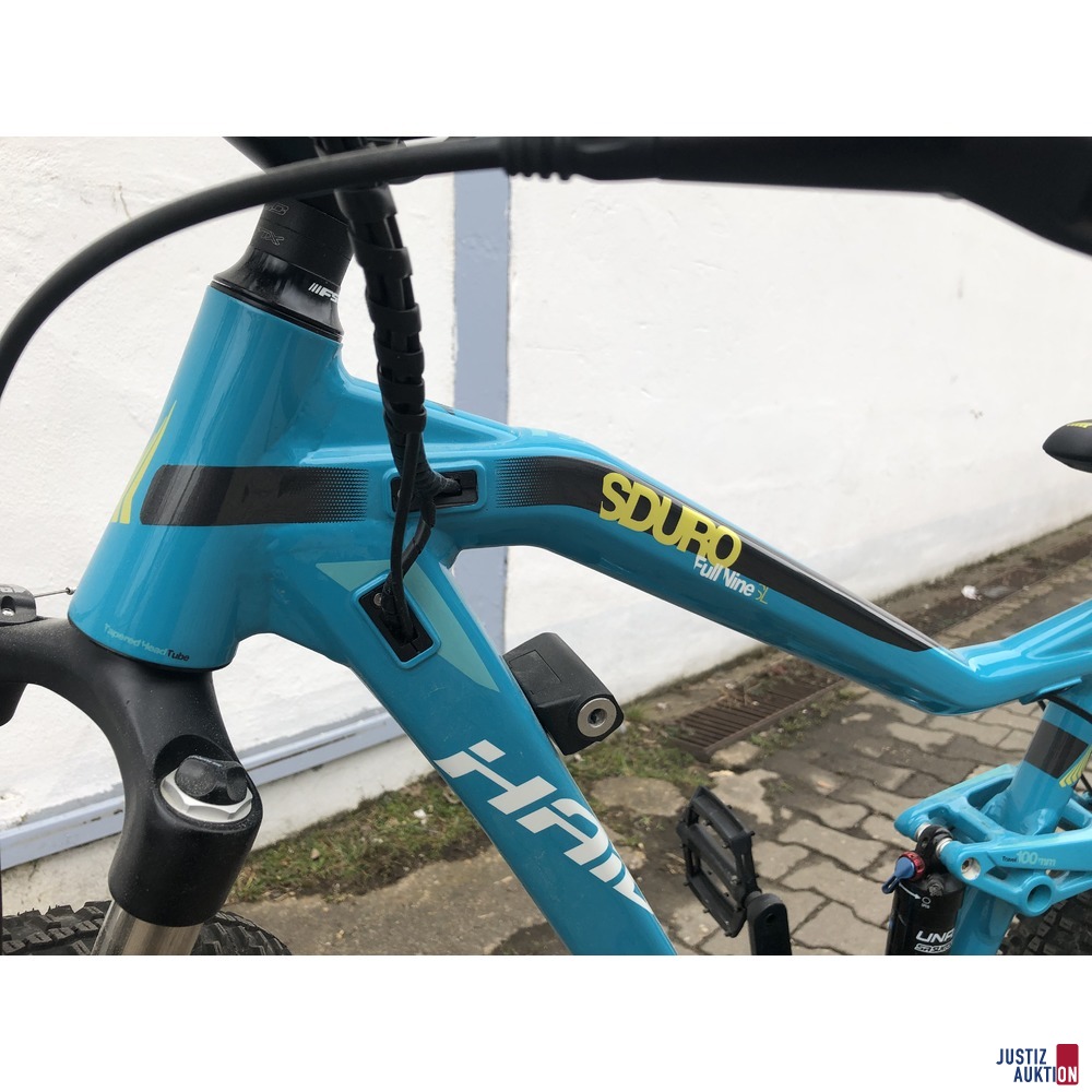 Ansicht links frontal von Nah