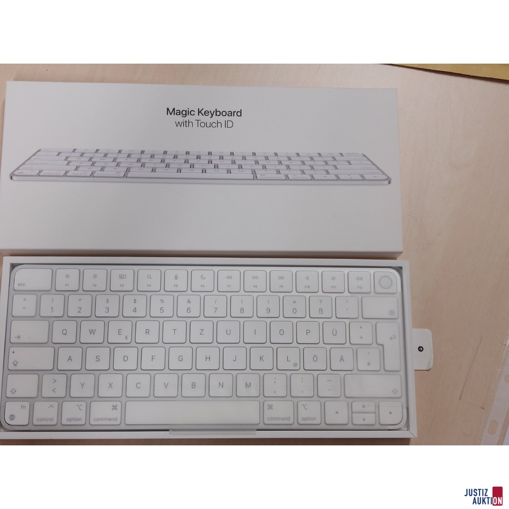 Magic Keyboard with Touch der Marke Apple Model: A2449