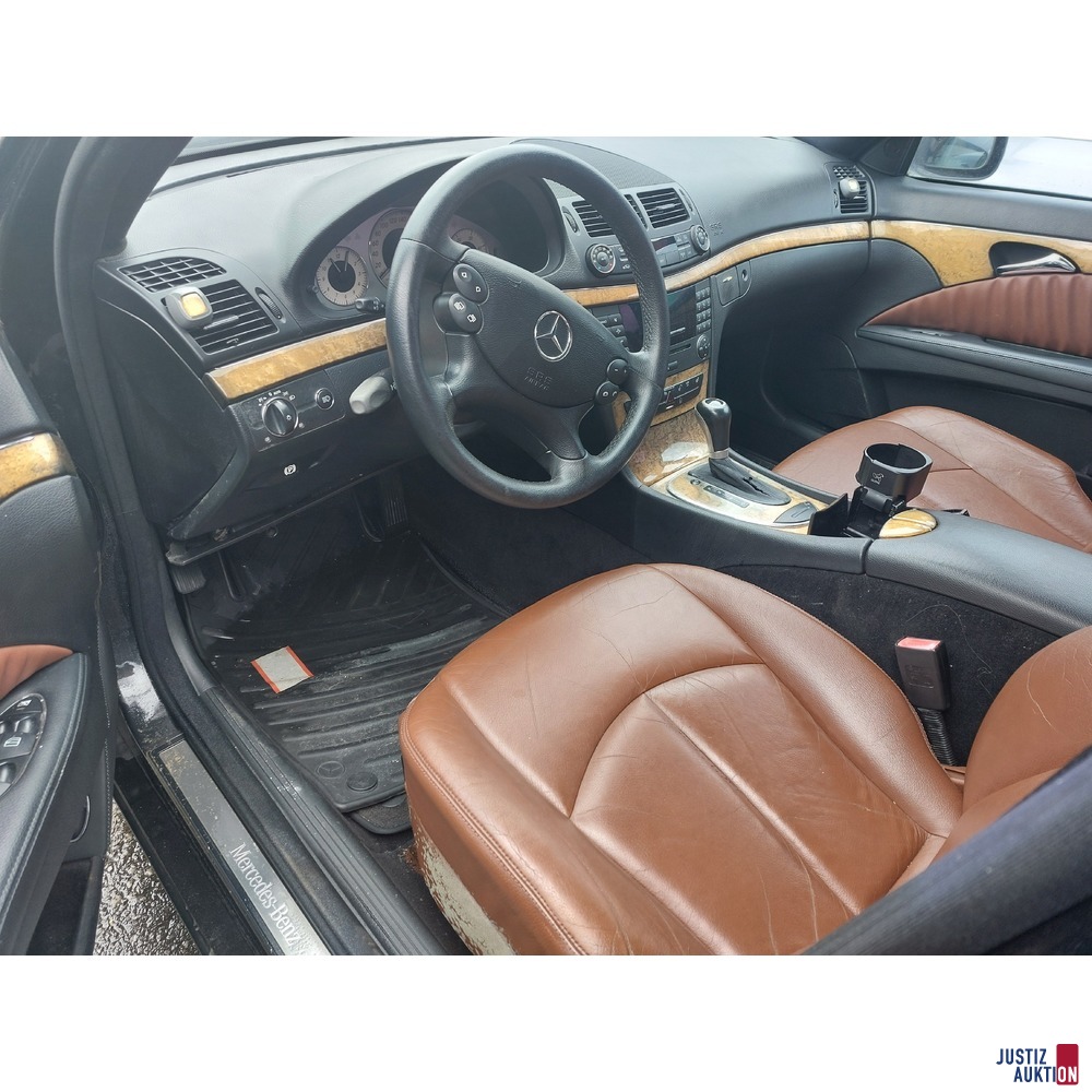 Mercedes Benz E320 – Ersatzteilspender!