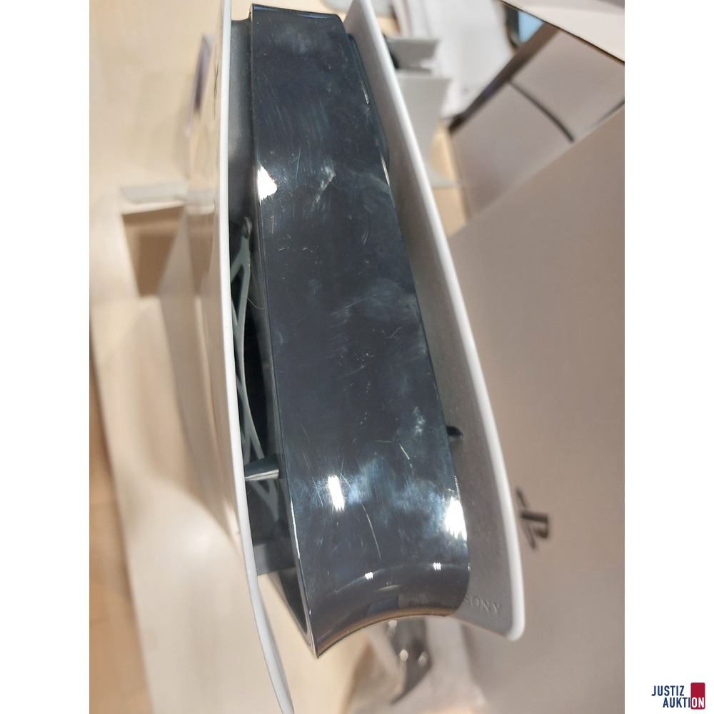 Sony PS5 Digital Modellnummer: CFI-2016 B01Y