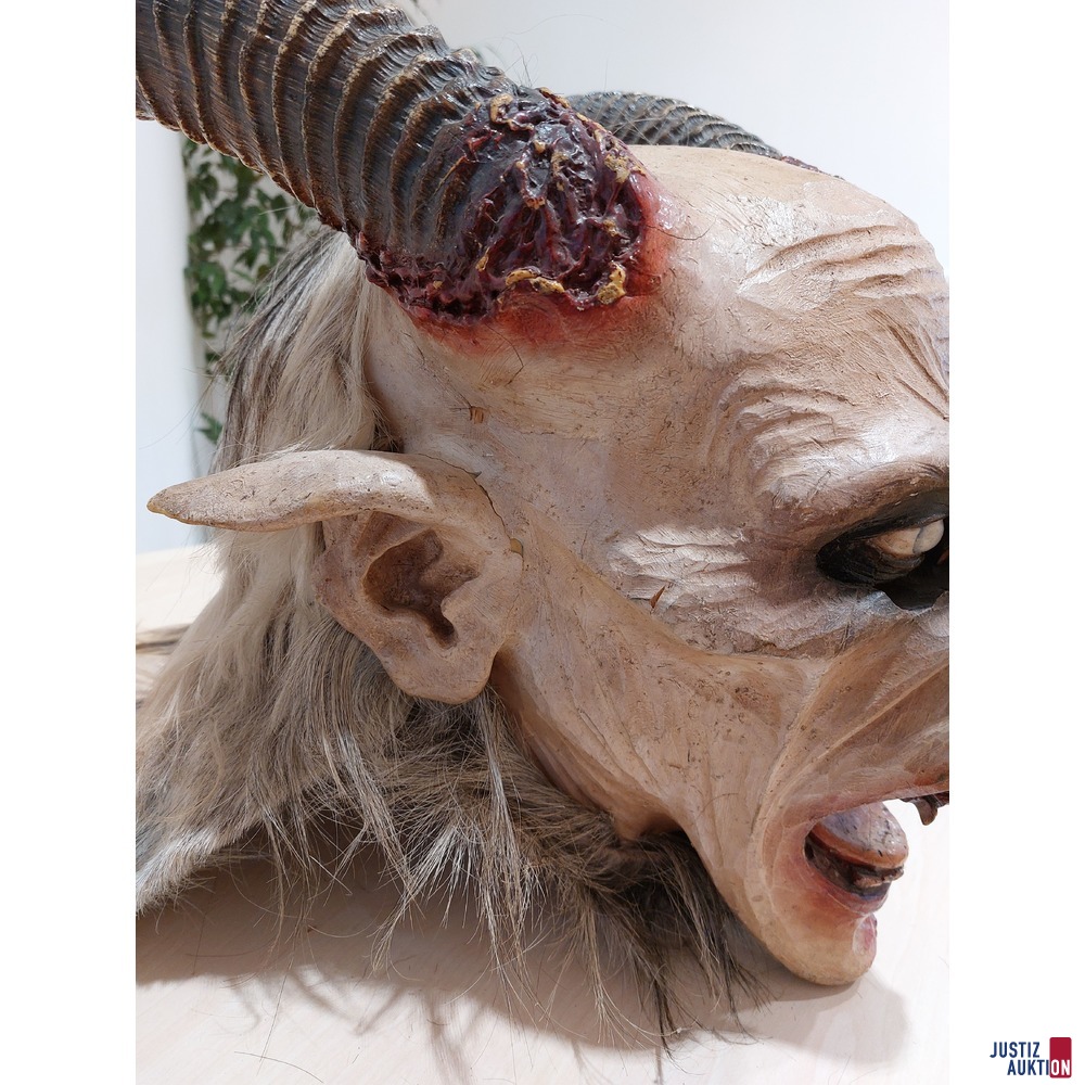 Krampus Maske aus Holz - Schnitzer unbekannt