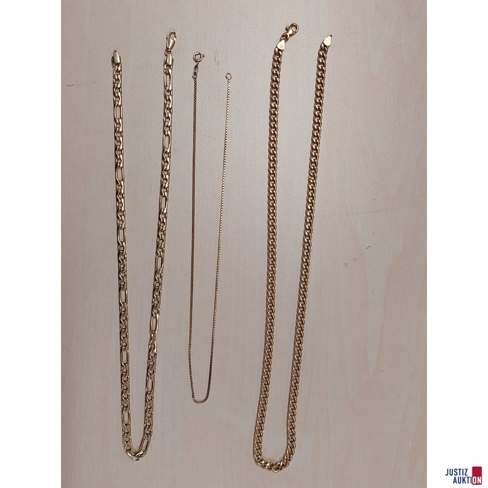 3 Halsketten Gelbgold 585 &permil; punziert mit Amtspunze&comma; 1 massiv&comma; 2 hohl&comma; L&auml;nge 40&comma; 48 und 52 cm&comma; 31&comma;2 g