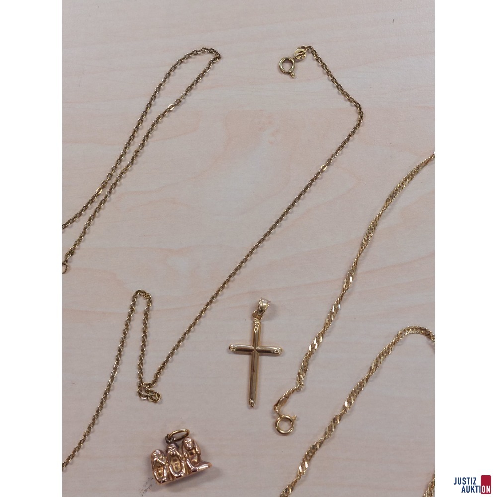 2 Gelbgoldketten mit Kreuz- und Affenanh&auml;nger&comma; 585 &permil; punziert&comma; L&auml;nge 56 und 70 cm&comma; 14&comma;5 g