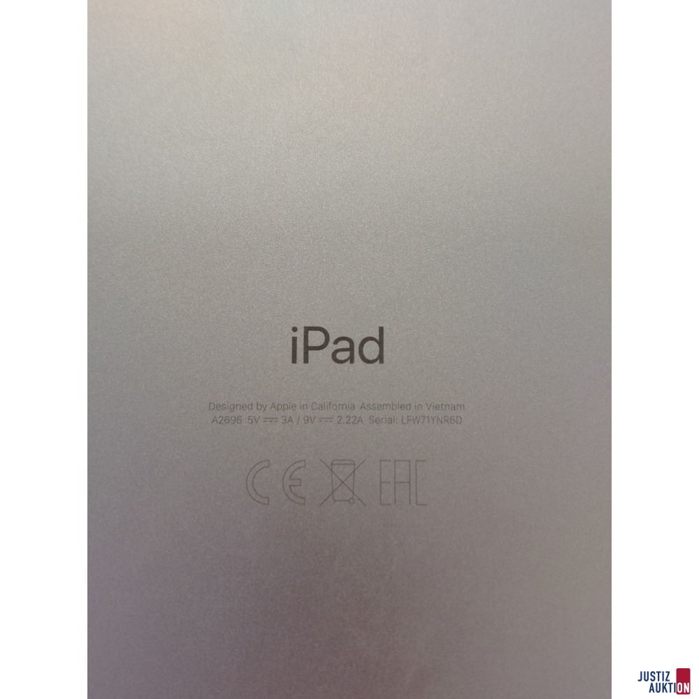 iPad der Marke Apple 10TH GEN WIFI 64GB&comma; SIlver Ger&auml;tenummer&colon; LFW71YNR6D