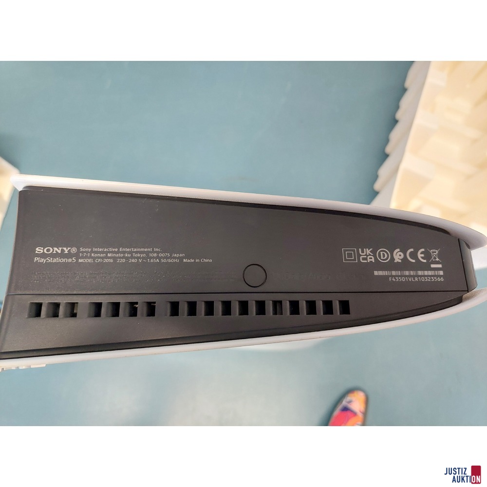Playstation 5 der Marke Sony - Model CFI-2016