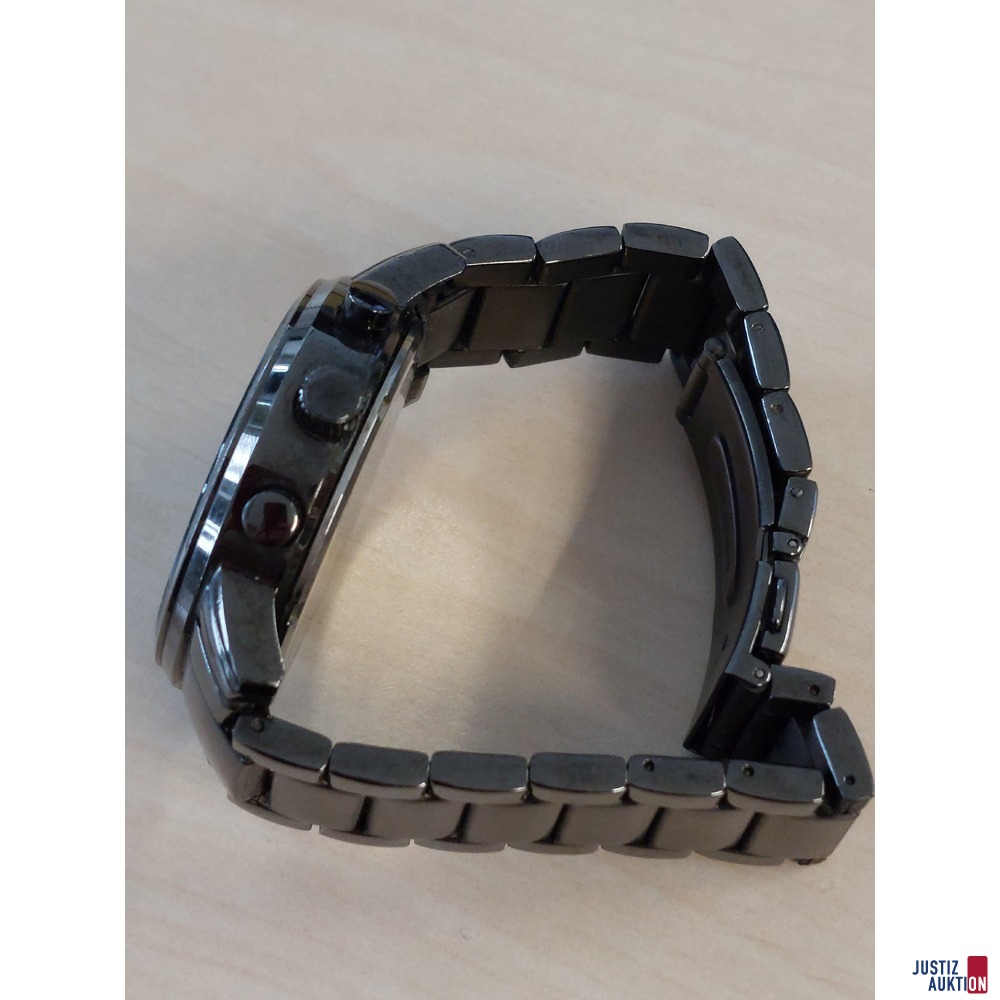 Herrenarmbanduhr der Marke Hilfiger