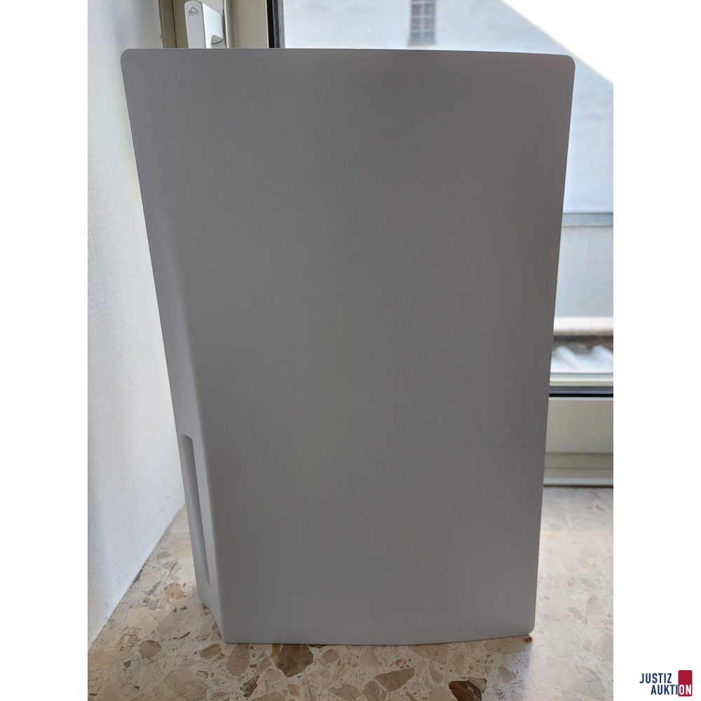Sony PlayStation 5 - Model: DFI-1016A - Model: DFI-ZCT1W