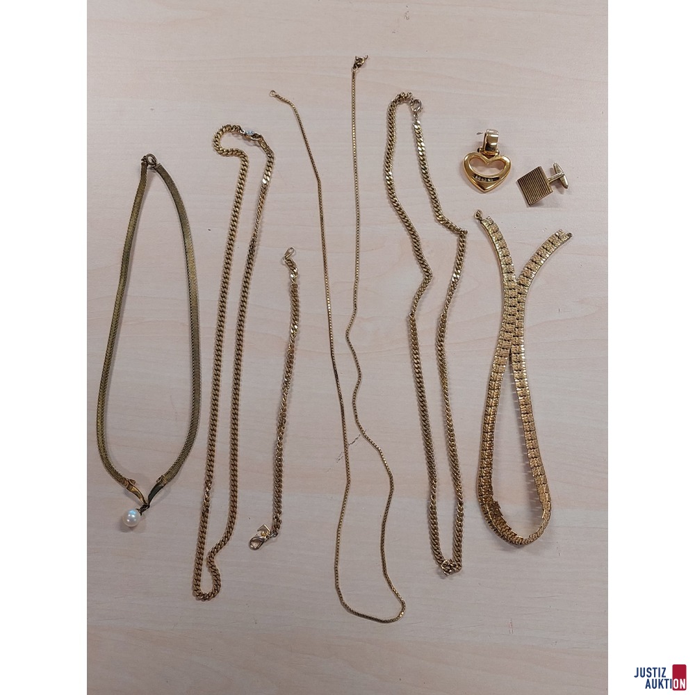 5 Halsketten und Colliers Messing vergoldet