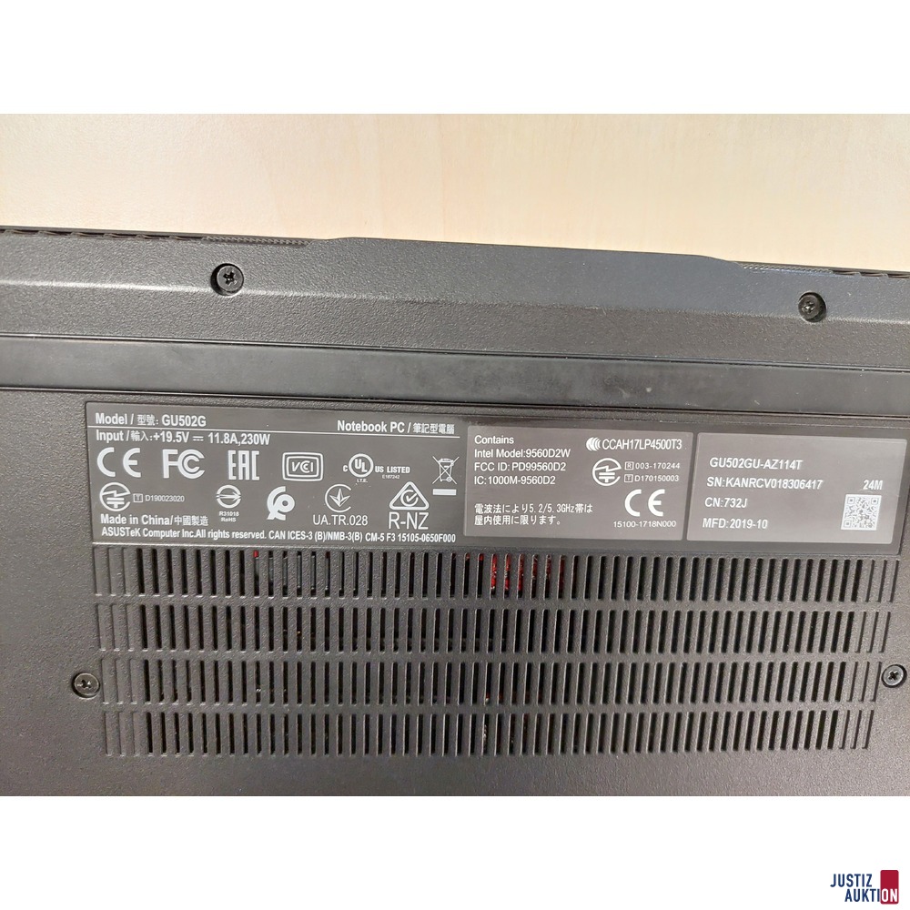 Notebook der Marke Asus - Model&colon; GU502G