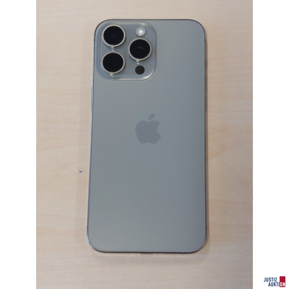 Handy der Marke Apple iPhone 15 Pro gebraucht/Gebrauchsspuren vorhanden