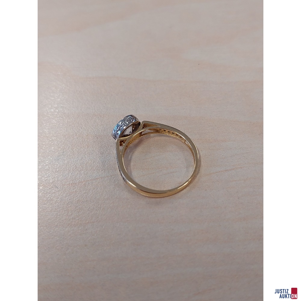Damenring Wei&szlig;gold mit wei&szlig;en Schmucksteinen 2&comma;5 g 585 &permil; punziert Gr&ouml;&szlig;e 55