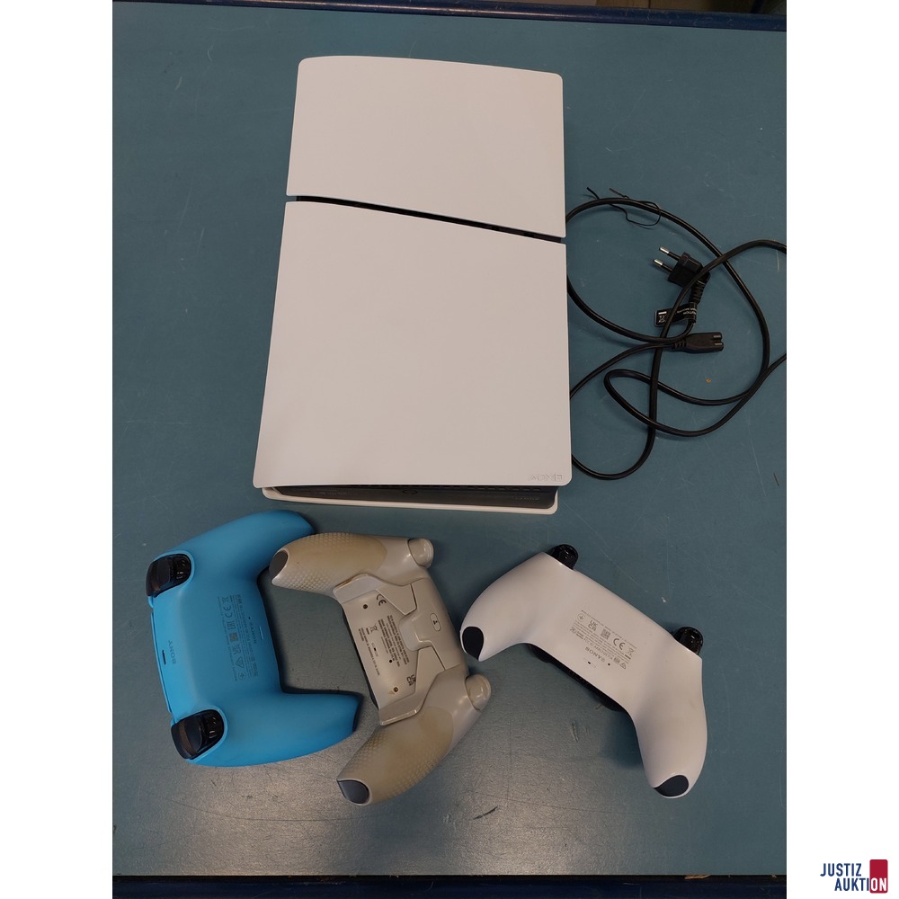 Playstation 5 der Marke Sony - Model CFI-2016