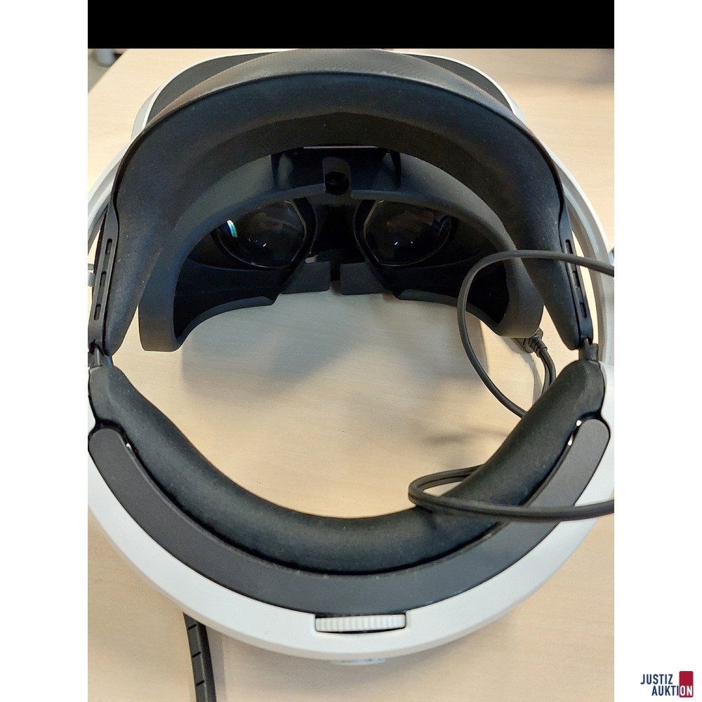 VR Brille der Marke Sony inkl&period; Ersatzeinsatz