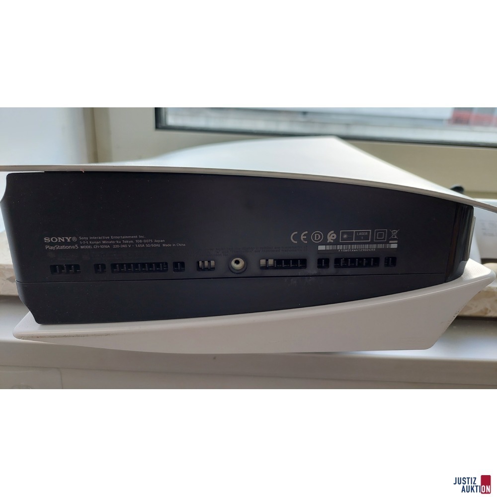 Sony PlayStation 5 - Model: DFI-1016A - Model: DFI-ZCT1W