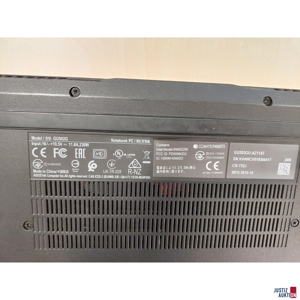 Notebook der Marke Asus - Model&colon; GU502G