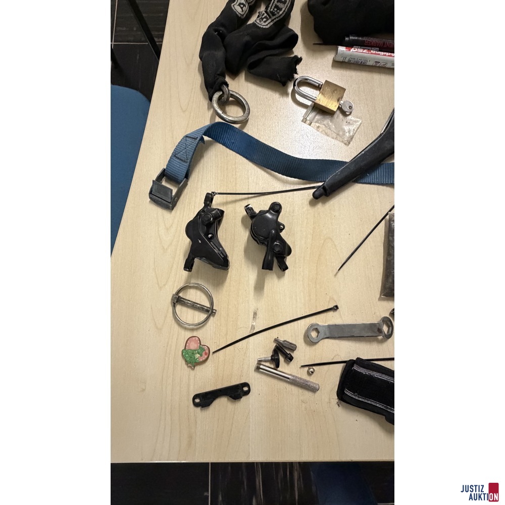 Inhalt Satteltasche 3