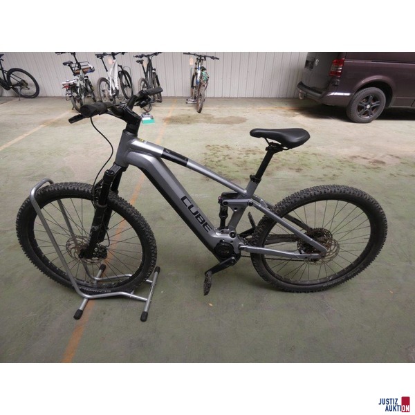 Mountainbike Cube Stereo Hybrid 120 Race