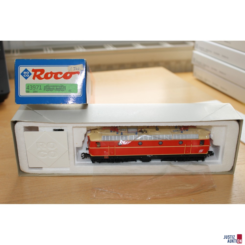 H0 Modelbahnlok Roco, ÖBB 1044 Nr. 43971