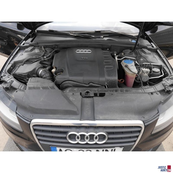 Audi A 4 Motorraum