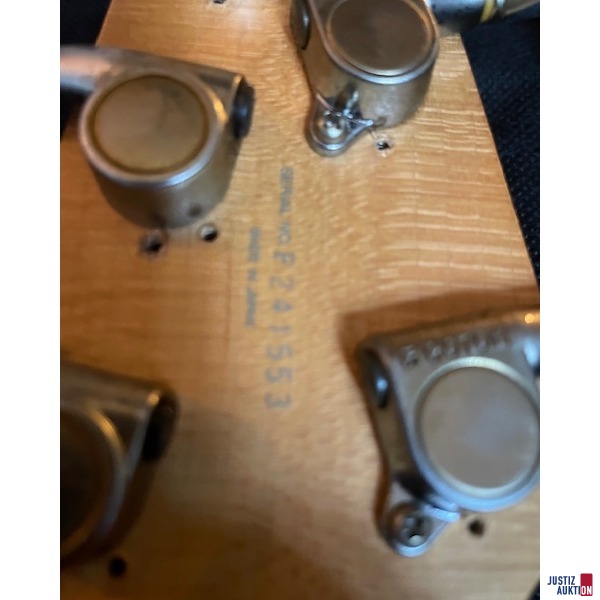 Gitarrenkopf / Seriennummer