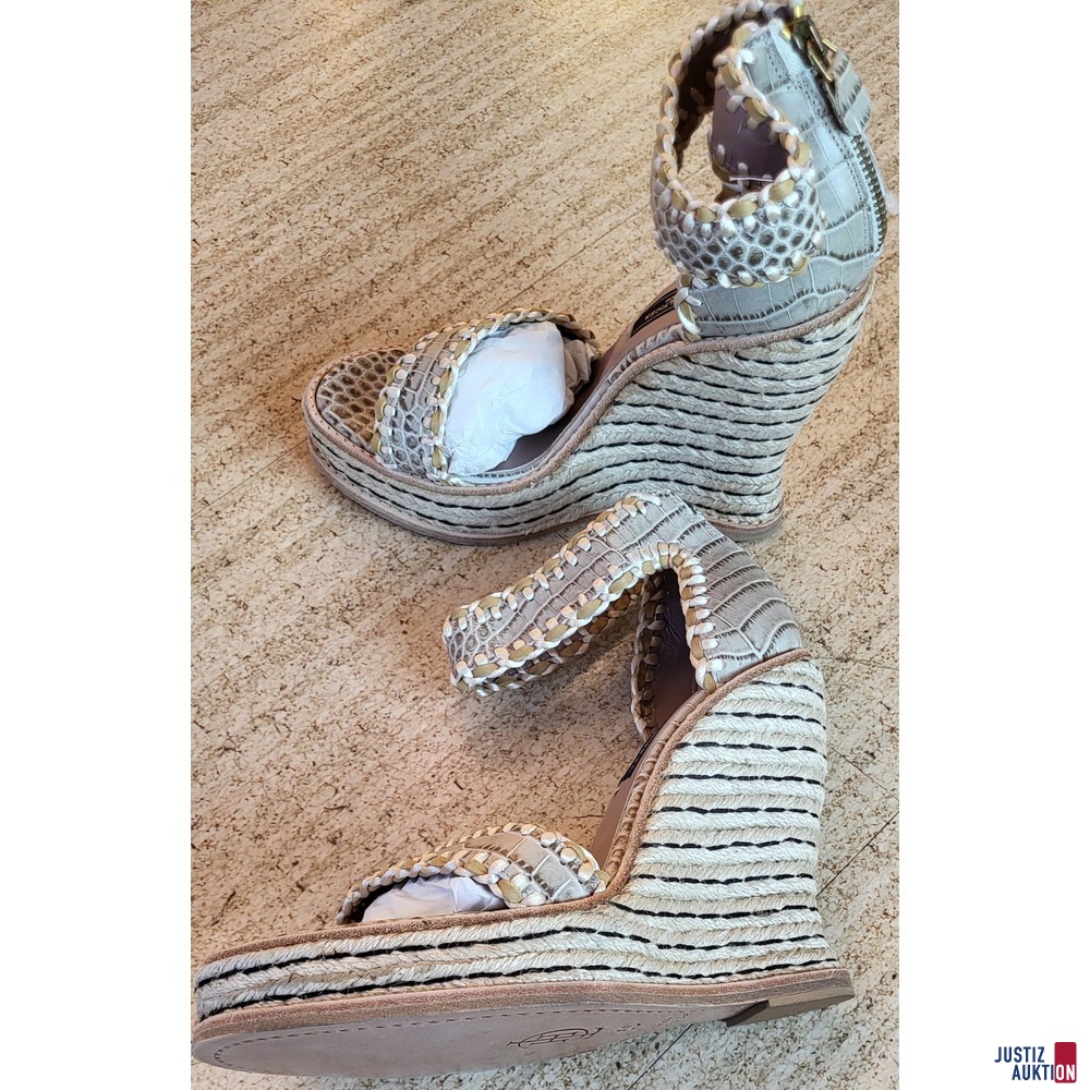 der Marke Tommy Hilfiger