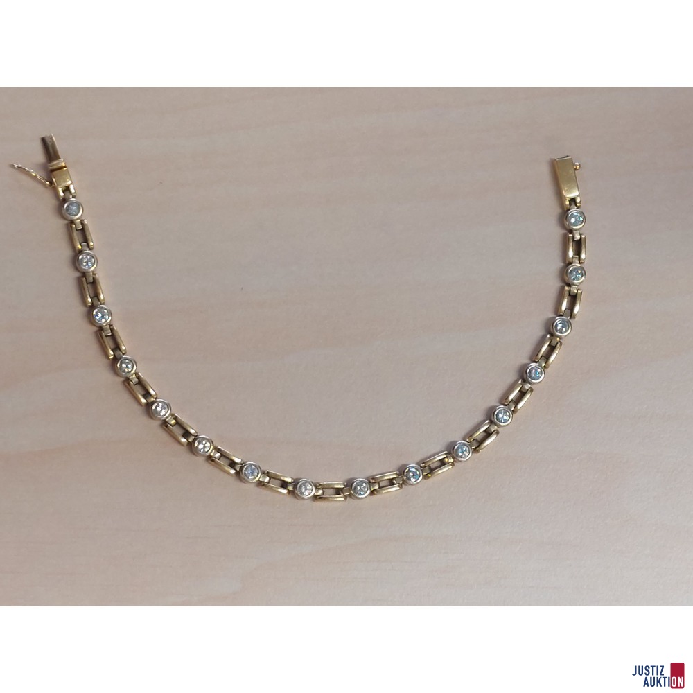 Armband Gelb&sol;Wei&szlig;gold gemischt 750 &permil; punziert&comma; 16 Brillianten 0&comma;16 ct gesamt zirka 2&comma;5 ct&comma; mittlerer Farb&comma; niederer Reinheitsgrad&comma; L&auml;nge 20 cm&comma; 19&comma;2 g