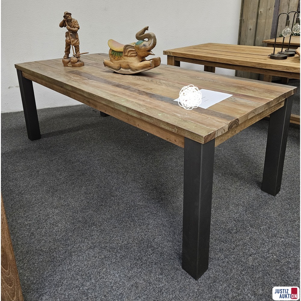 Tisch Seite links