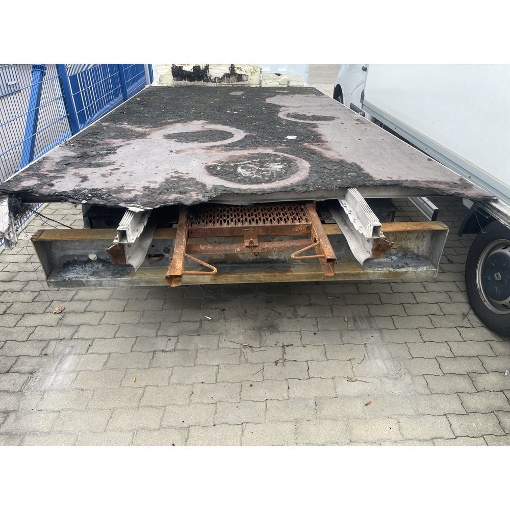 Fehlender Aufbau/Rückleuchten Karosserie