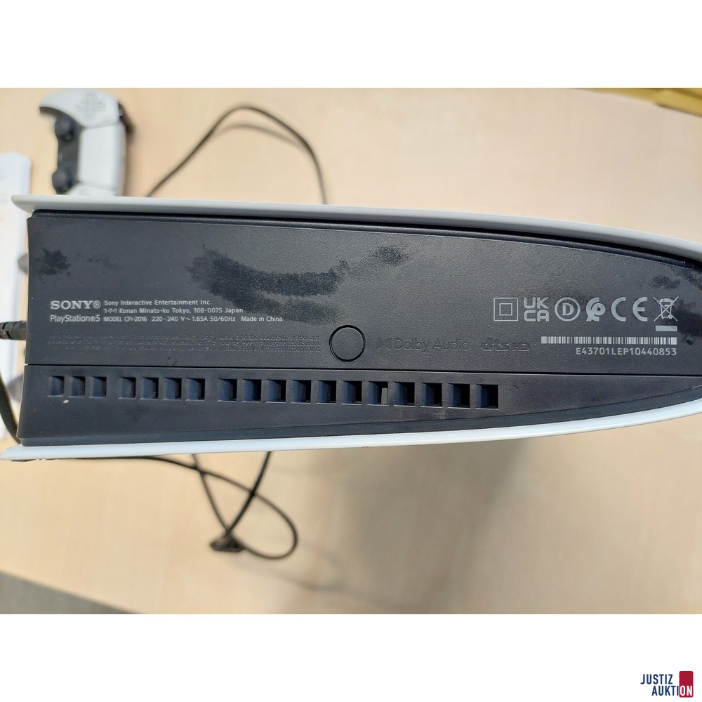 PlayStation 5 der Marke Sony Model CFI-2016