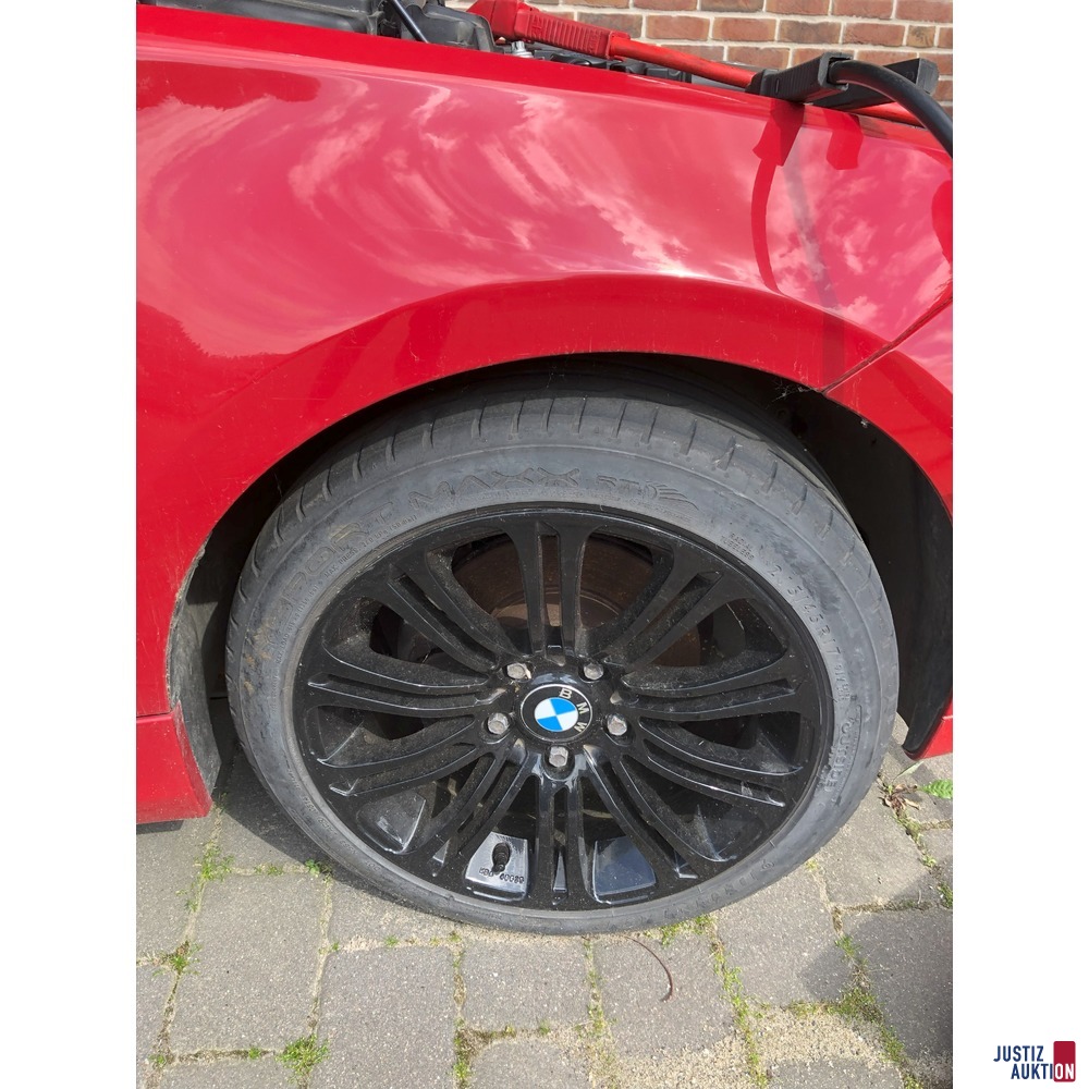 Reifen vorne rechts