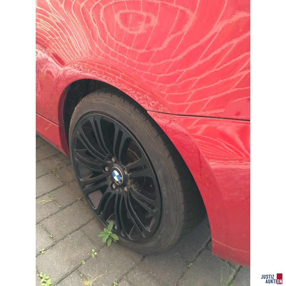 Reifen hinten links