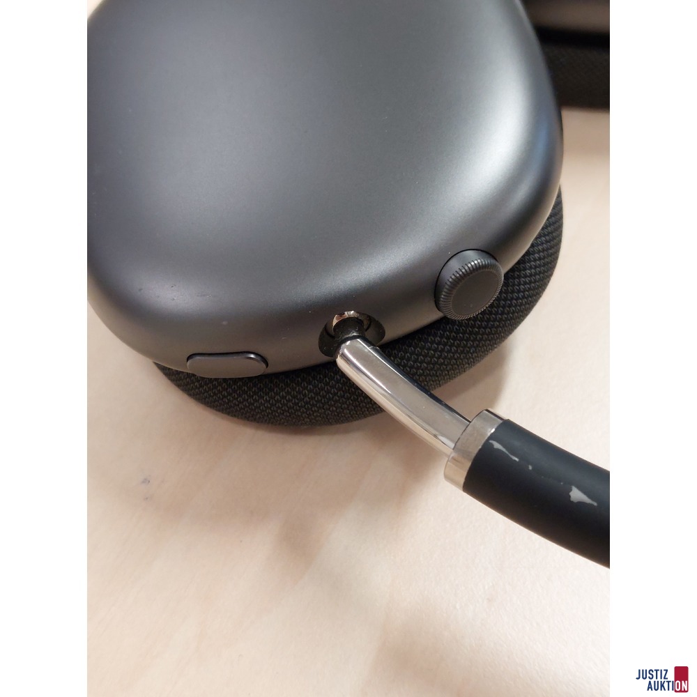 Over-Ear Kopfhörer Airpods Max der Marke Apple