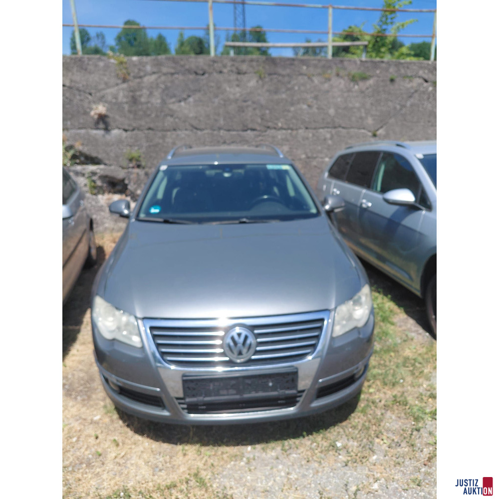 Passat Variant Kombi grau-met&period;