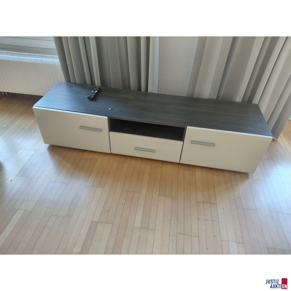 Fernsehschrank - gebraucht&sol;Gebrauchsspuren vorhanden