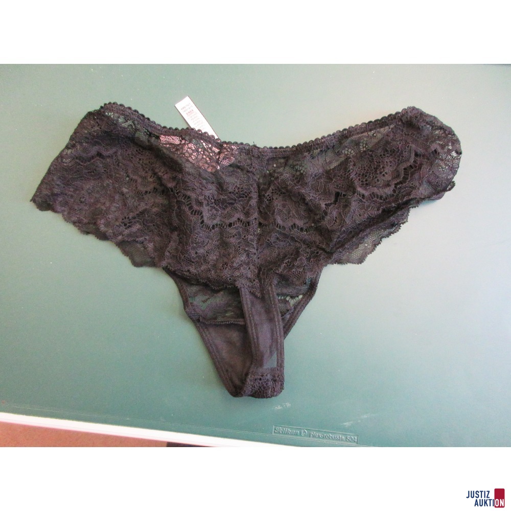 String, schwarz, hinten