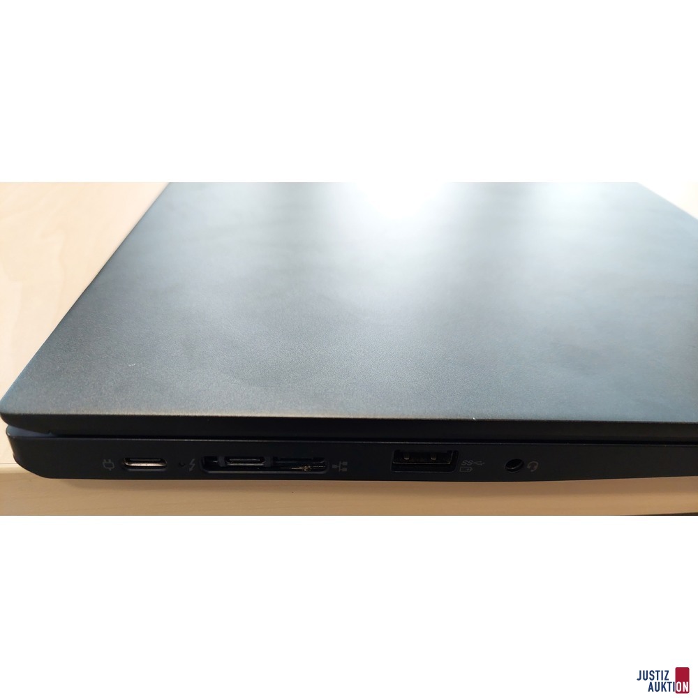 Laptop der Marke Lenovo ThinkPad L13 Gen2