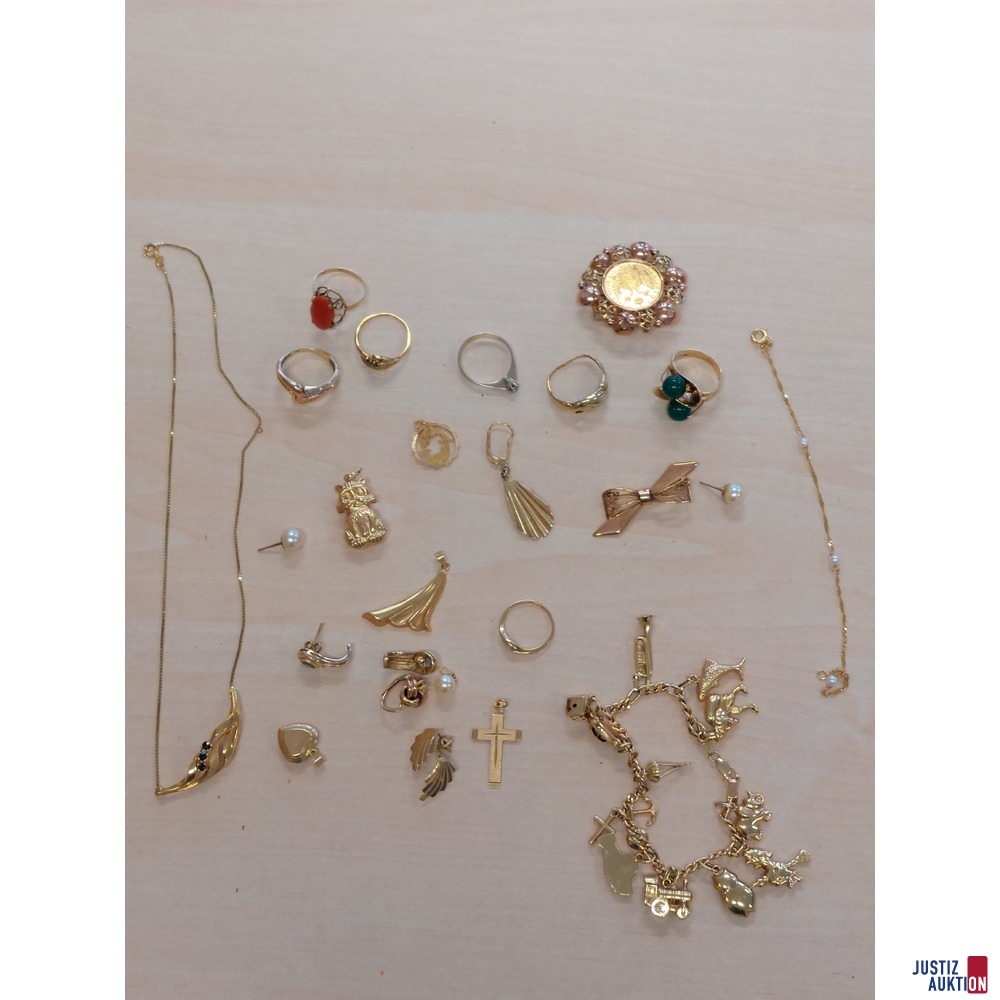 Konvolut an Schmuck