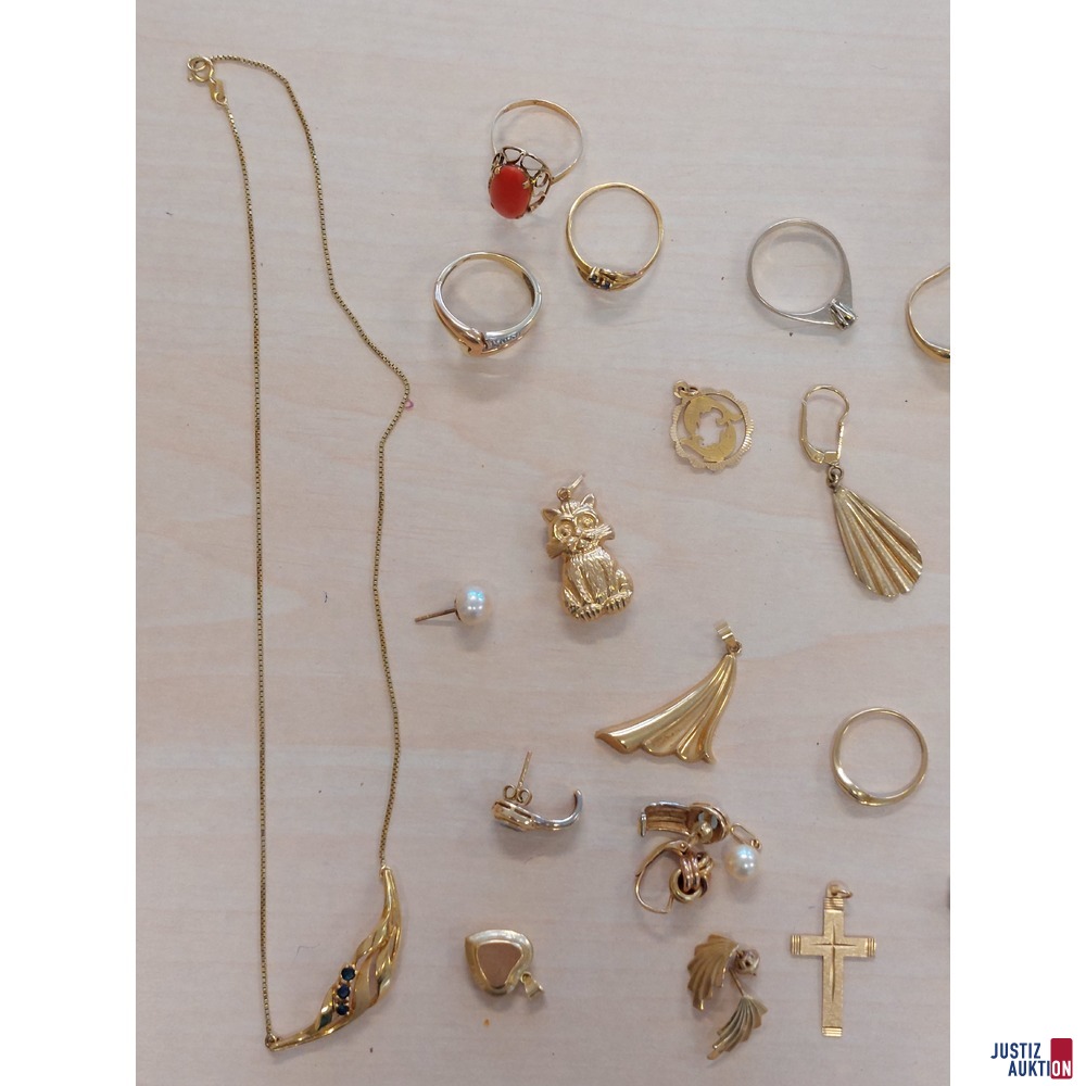 Konvolut an Schmuck