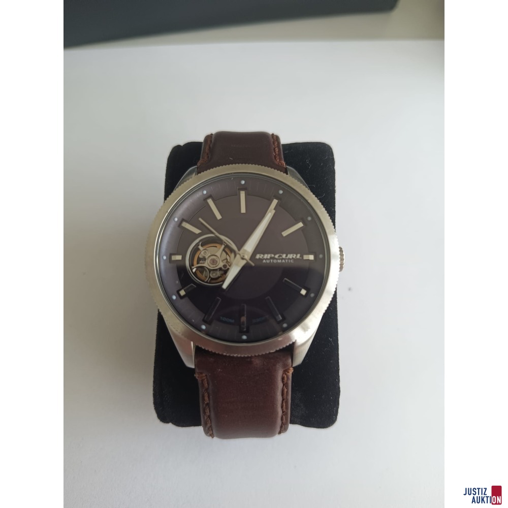 Armbanduhr vorne