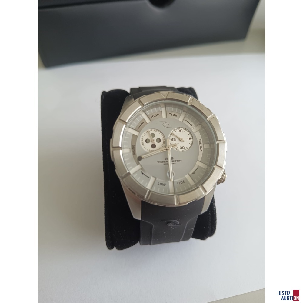 Armbanduhr vorne