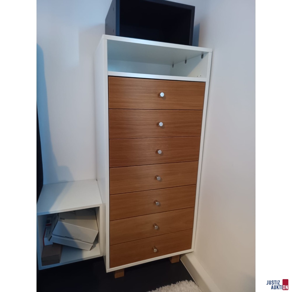 Schrank 1