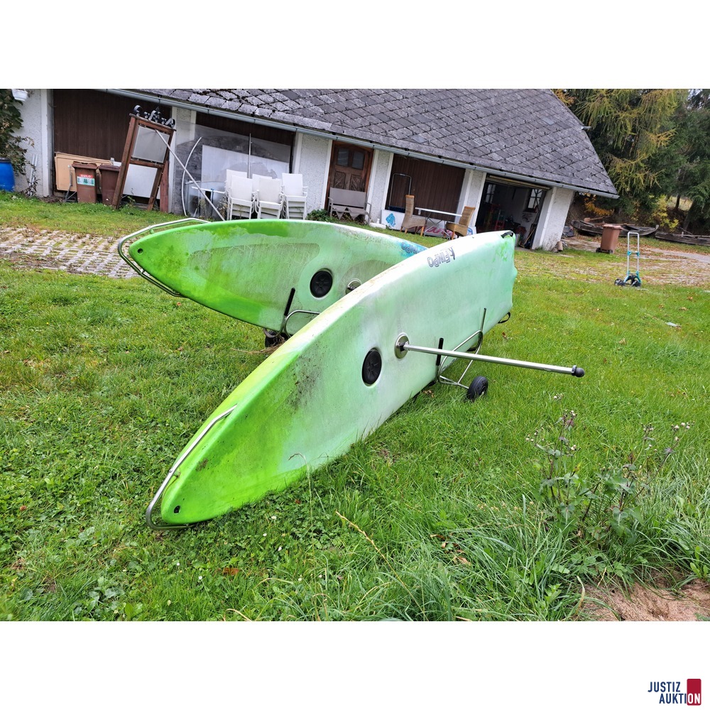 2 Surfboards mit Handpaddelantrieb
