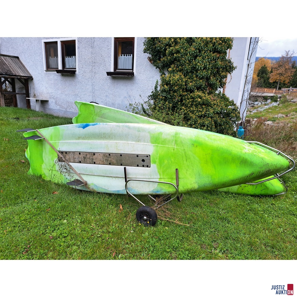 2 Surfboards mit Handpaddelantrieb